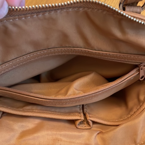 Tyler Rodan Shoulder Bag/Purse. Navy/Off White /Tan EUC - Picture 8 of 8